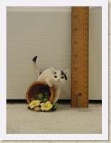 IMGP1666_cat_3 * resin cat #3, Country Artists 02226 Kitten w Flowerpot * resin cat #3, Country Artists 02226 Kitten w Flowerpot * 2448 x 3264 * (1.58MB)