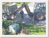 IMGP2784_contractors_leveling_BC_Hydro_box * Contractors leveling BC Hydro box. * Contractors leveling BC Hydro box. * 3264 x 2448 * (2.12MB)