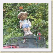 IMGP2390_doll_on_ATV_detail * Doll on ATV detail. * Doll on ATV detail. * 1200 x 1200 * (285KB)