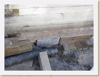 IMG_1285_retaining_wall_repair * Retaining Wall Repair Project--May-July 2009Middle. The bare marks on the wood with a bit of blue mark where the deck board were caught under the edge of the retaining wall board. * Retaining Wall Repair Project--May-July 2009Middle. The bare marks on the wood with a bit of blue mark where the deck board were caught under the edge of the retaining wall board. * 3648 x 2736 * (3.52MB)